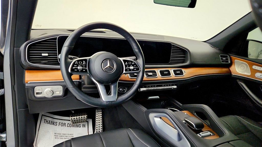 Used 2023 Mercedes-Benz GLS 580 4MATIC image 12