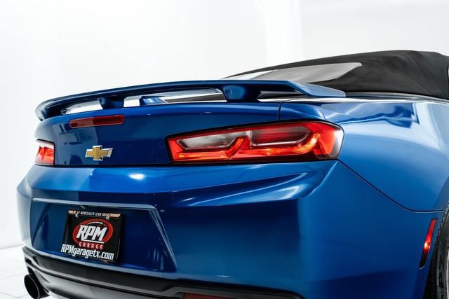 Used 2017 Chevrolet Camaro LT RWD image 12