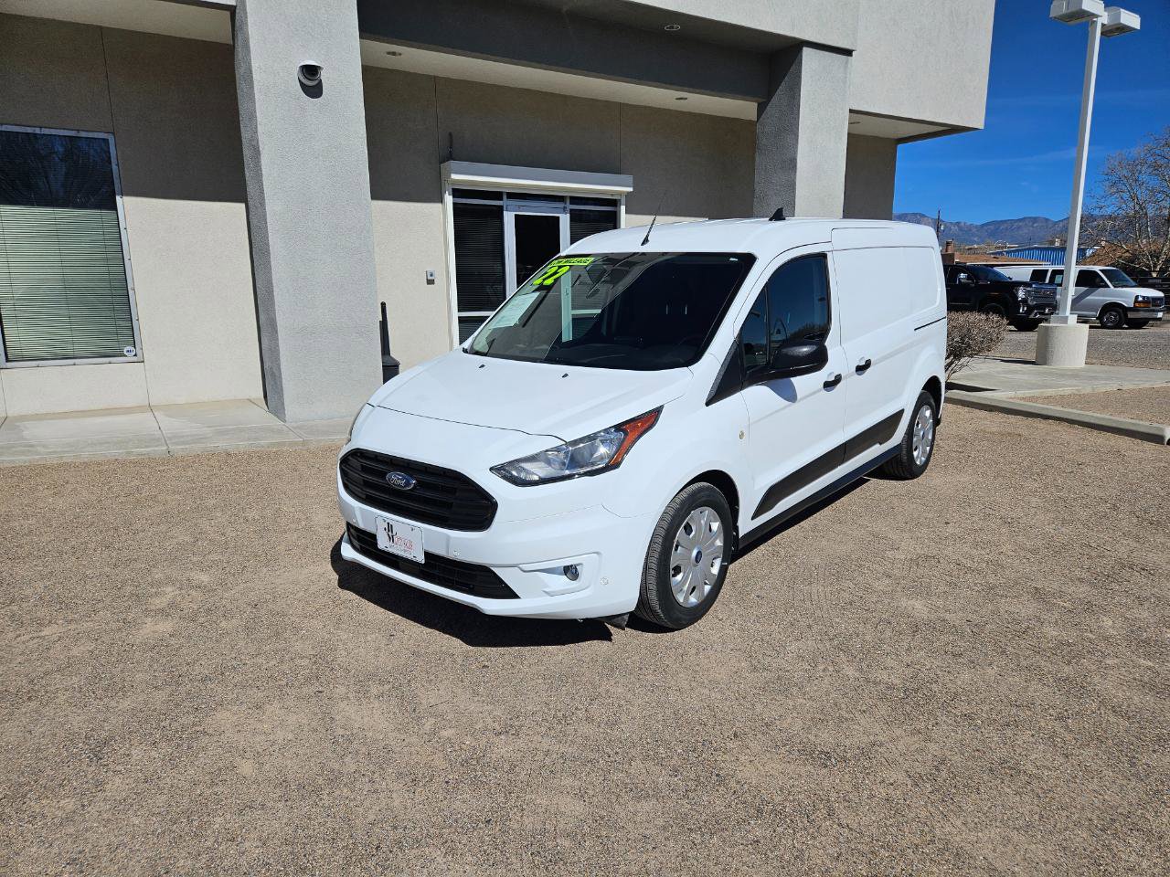 Used 2022 Ford Transit Connect XLT image 1