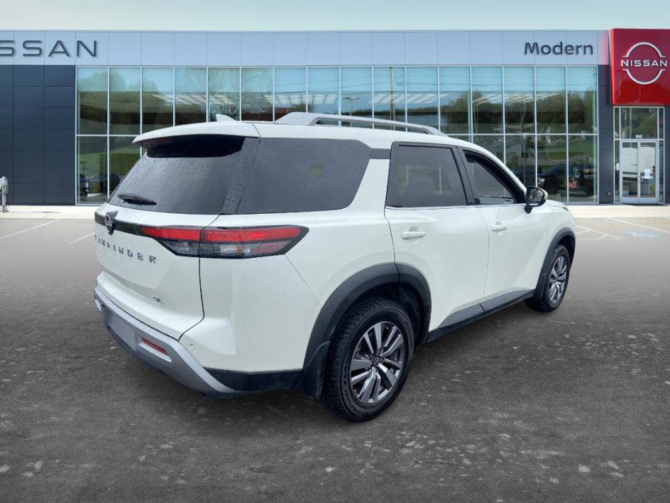 Used 2023 Nissan Pathfinder SL FWD image 5