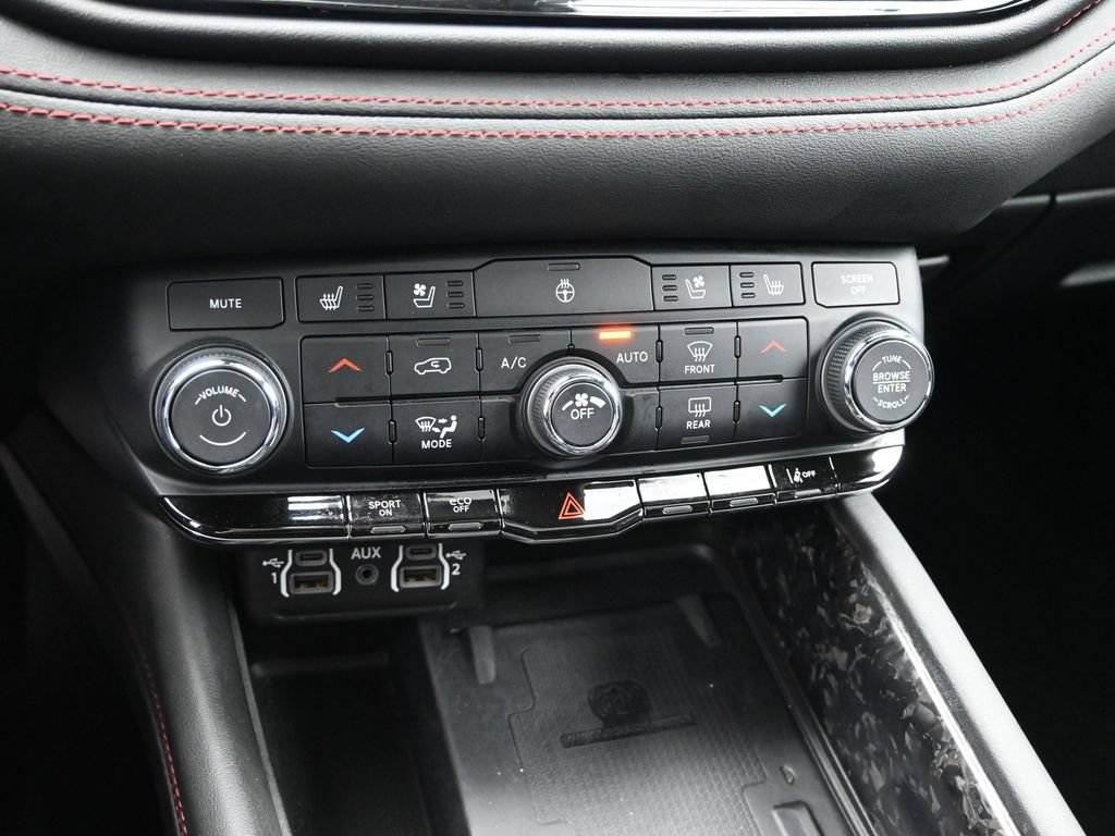 Used 2024 Dodge Durango R/T AWD/4WD image 21