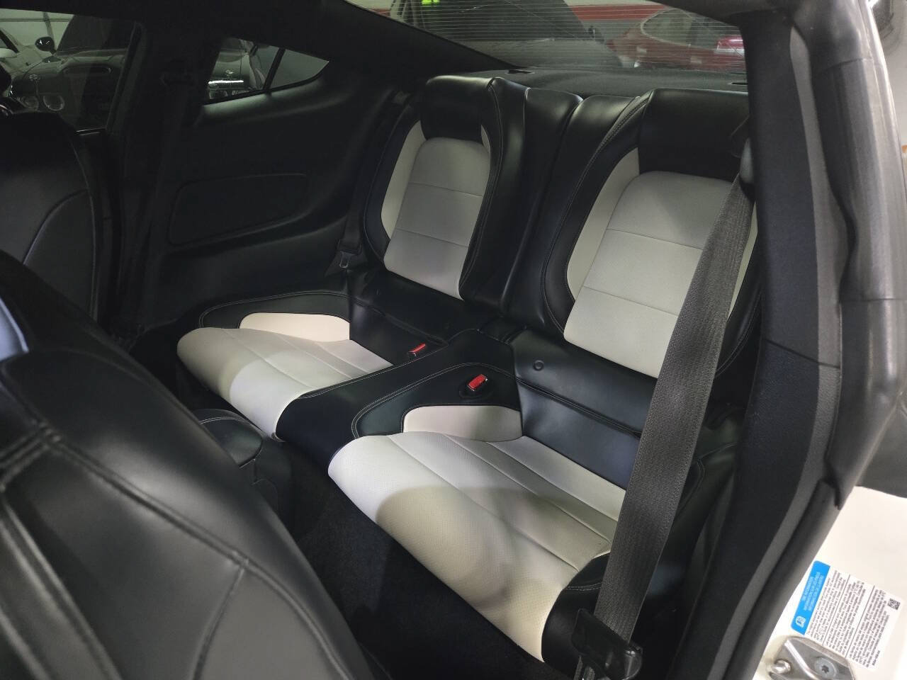 Used 2015 Ford Mustang 50 Years RWD image 19