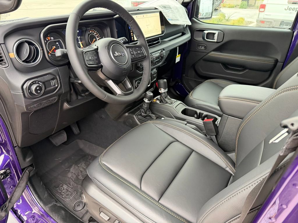 New 2026 Jeep Gladiator Sport AWD/4WD image 13