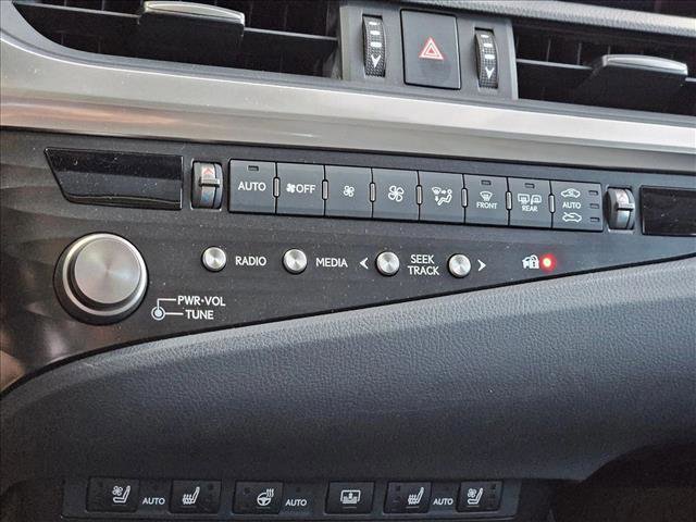 Used 2021 Lexus ES 300h Ultra Luxury w/ Accessory Package 2 image 11