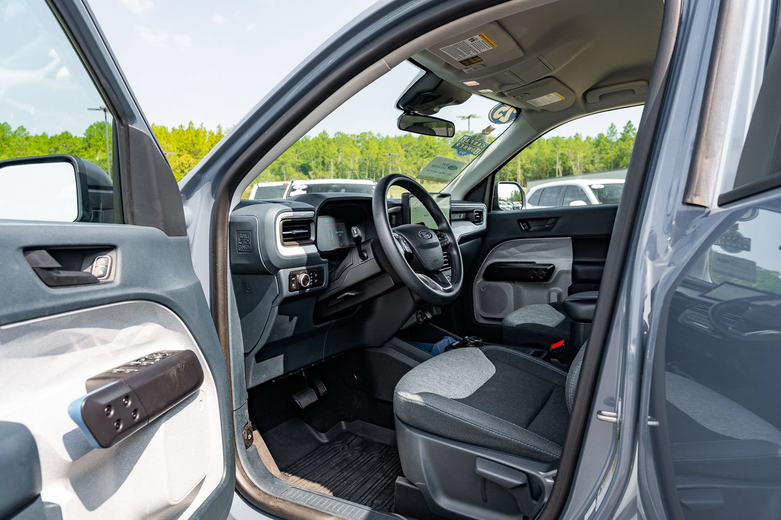 Certified 2025 Ford Maverick XLT FWD image 17