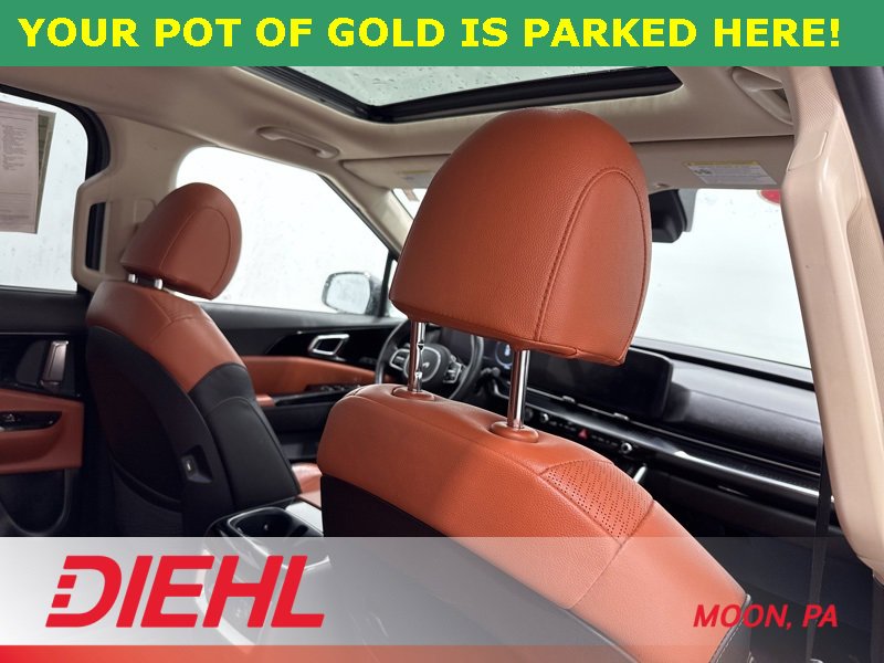 Used 2024 Kia Carnival SX Prestige image 16