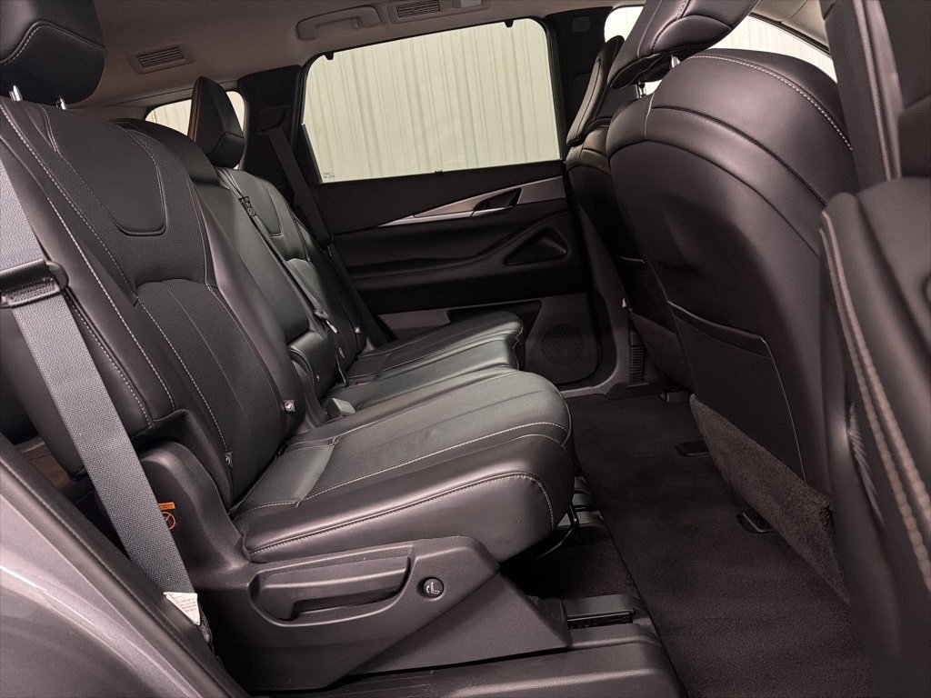 Certified 2024 INFINITI QX60 Luxe image 36