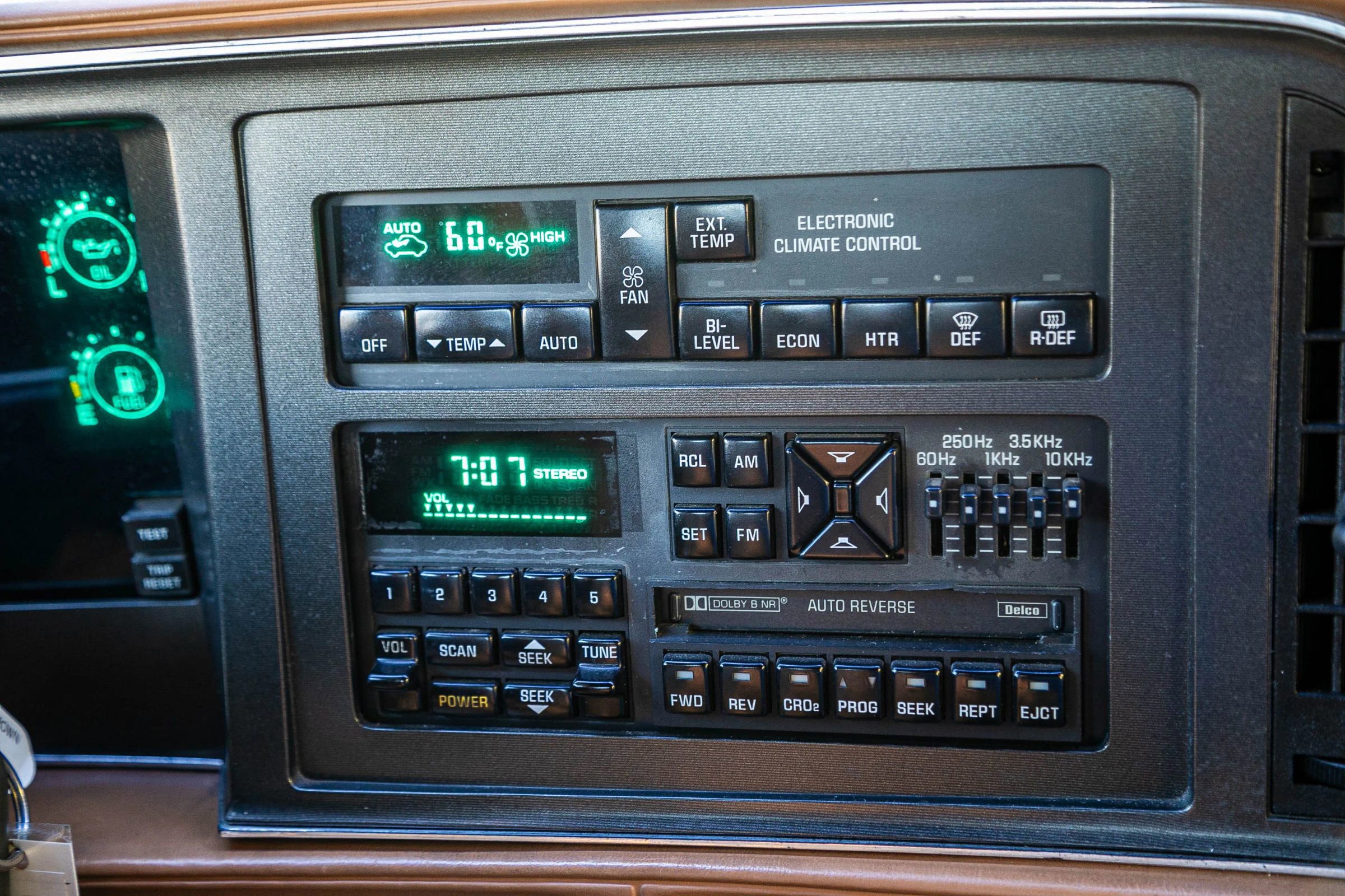 Used 1990 Buick Reatta Convertible FWD image 23