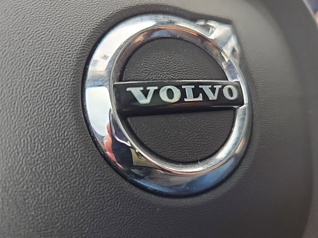 Certified 2023 Volvo XC90 B6 Plus w/ Protection Package Premier image 33