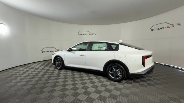 New 2026 Kia K4 FWD image 6