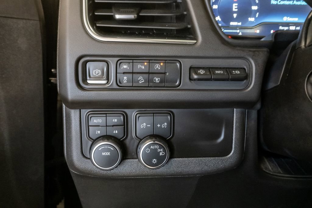 Used 2023 Chevrolet Suburban Premier AWD/4WD image 12