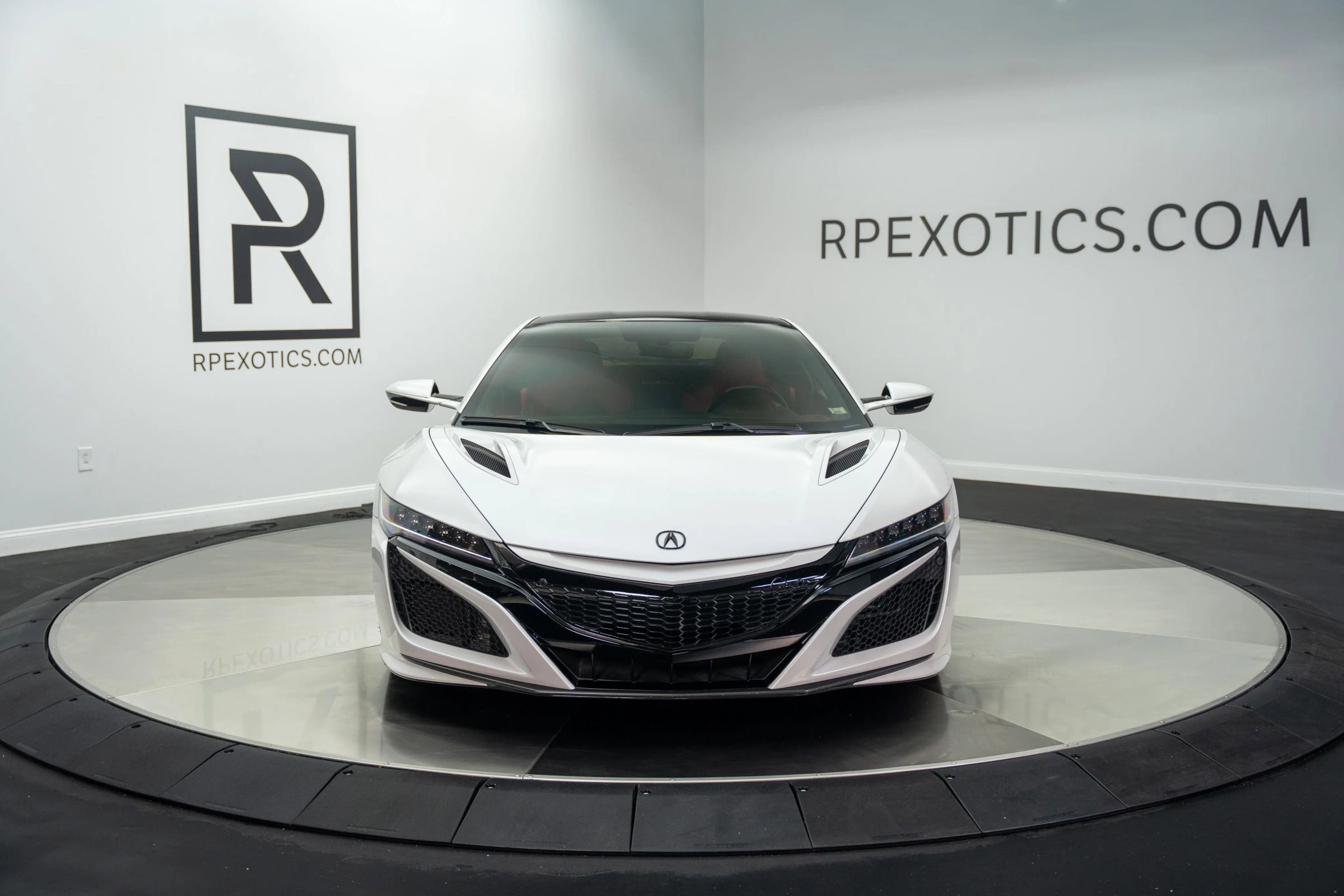 Used 2017 Acura NSX image 6