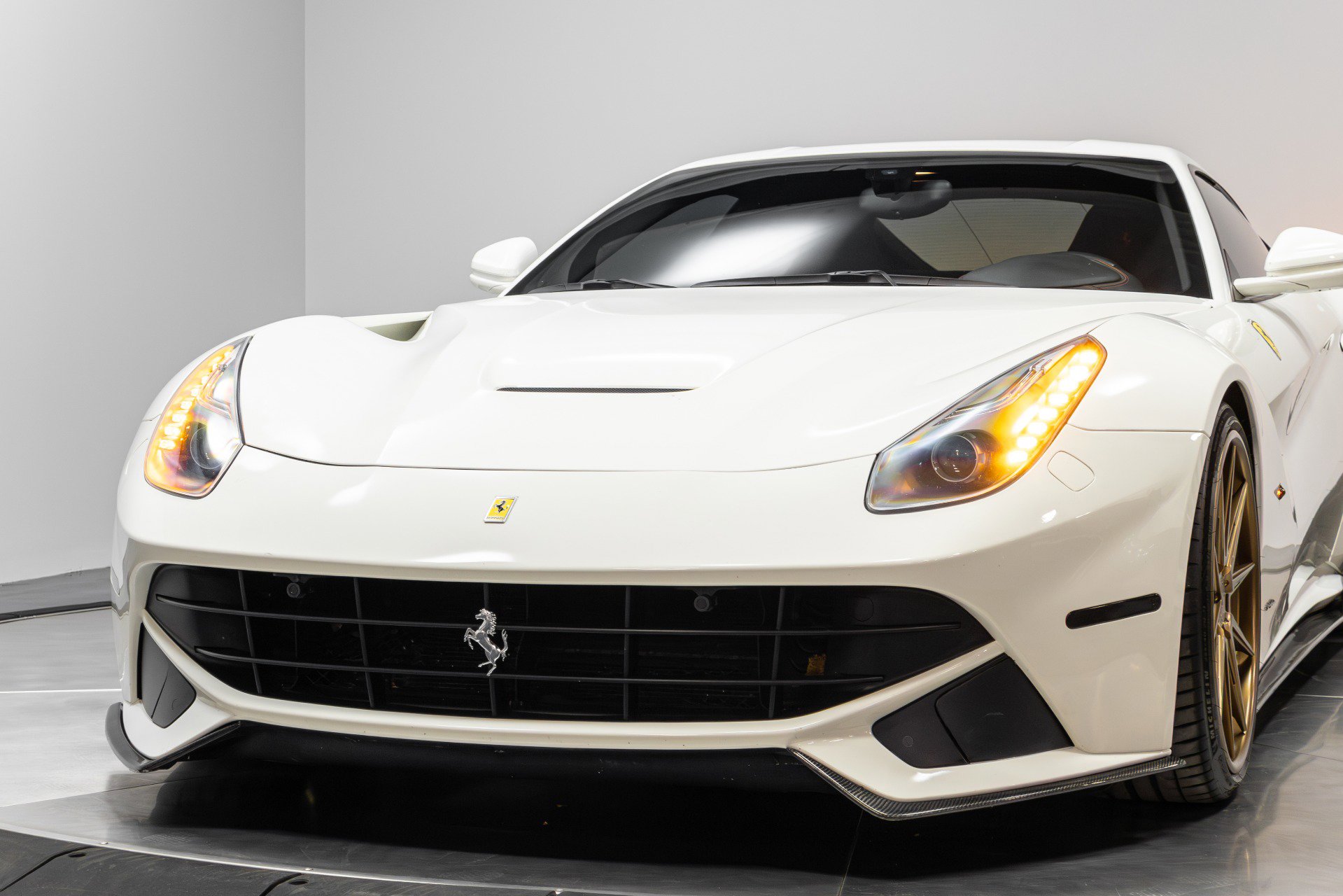 Used 2014 Ferrari F12 Berlinetta image 71