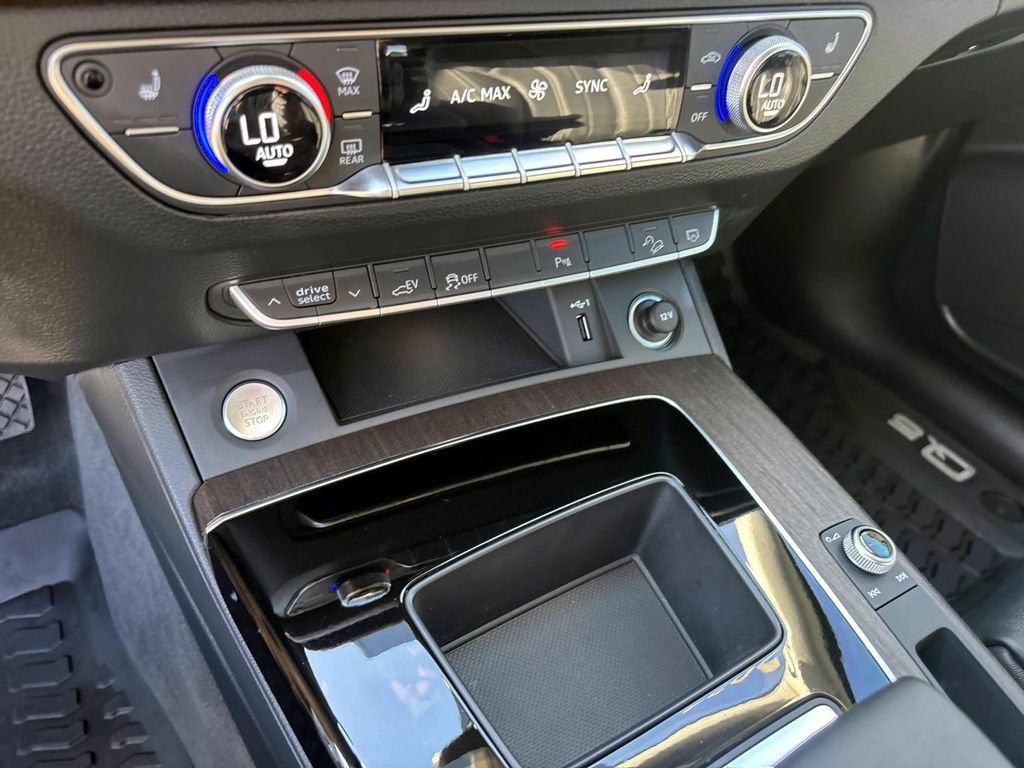 Used 2024 Audi Q5 e Premium image 23