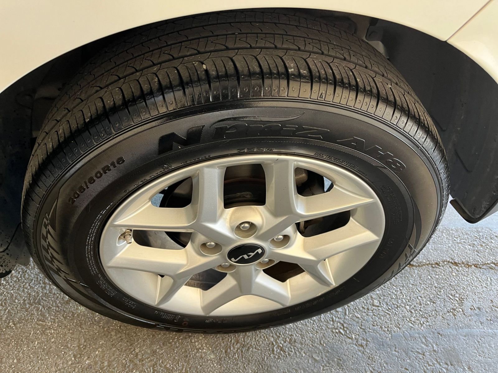 Used 2025 Kia Soul LX w/ LX Technology Package image 28