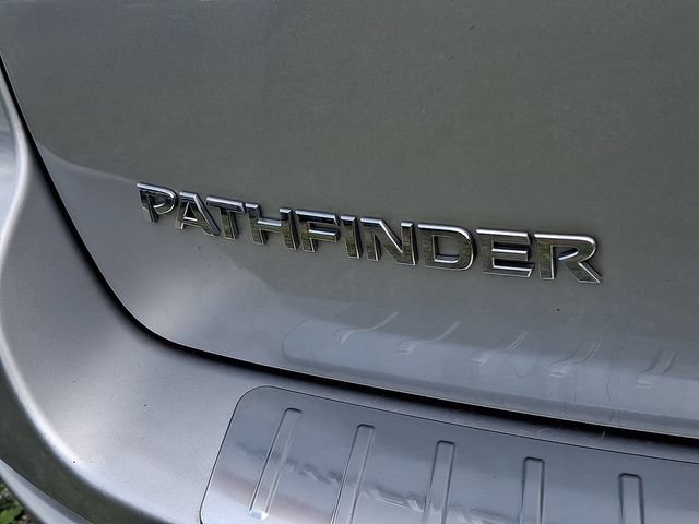 Used 2017 Nissan Pathfinder SV w/ Trailer Tow Package AWD/4WD image 11