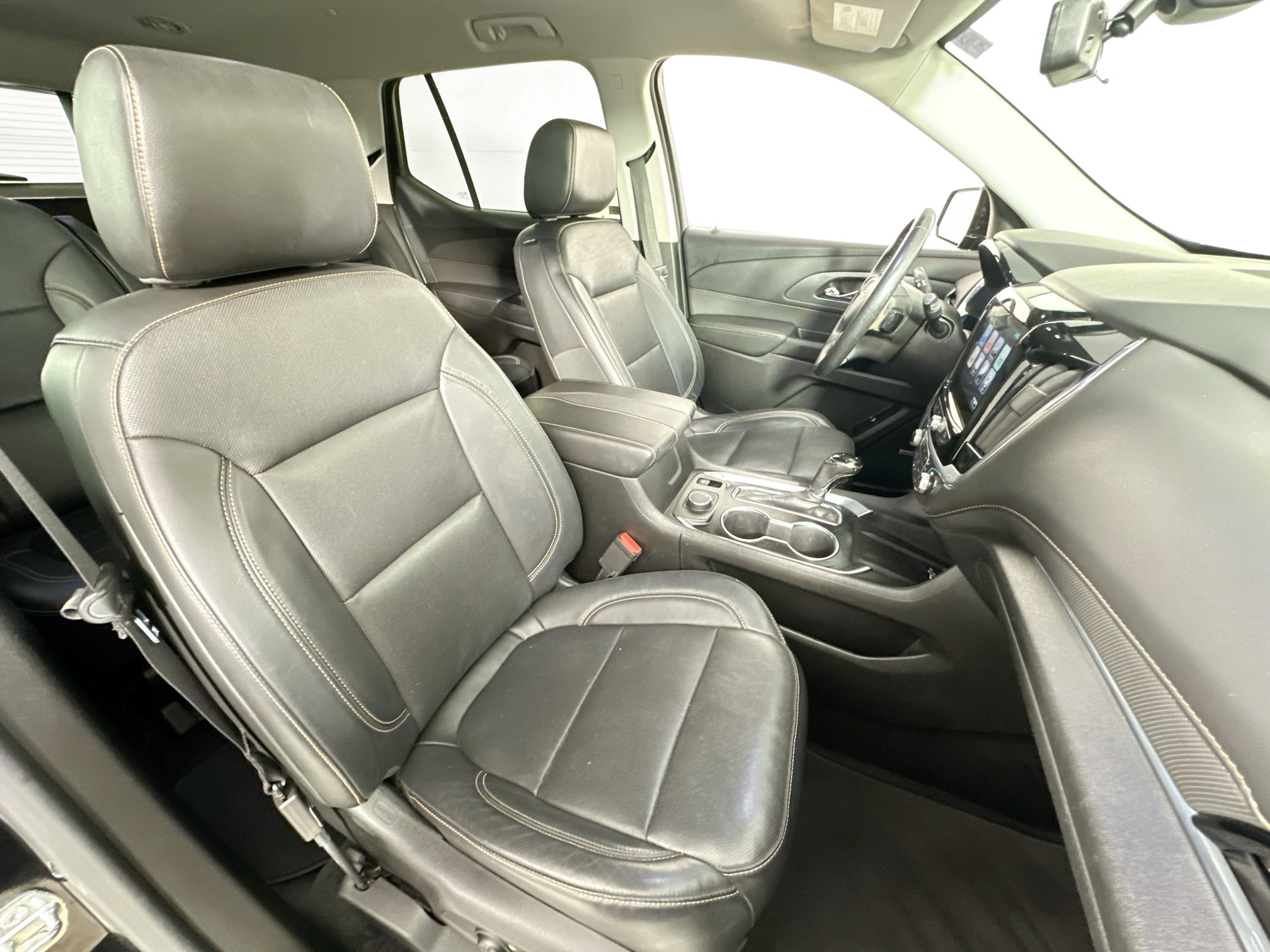 Used 2019 Chevrolet Traverse Premier w/ Driver Confidence II Package image 30