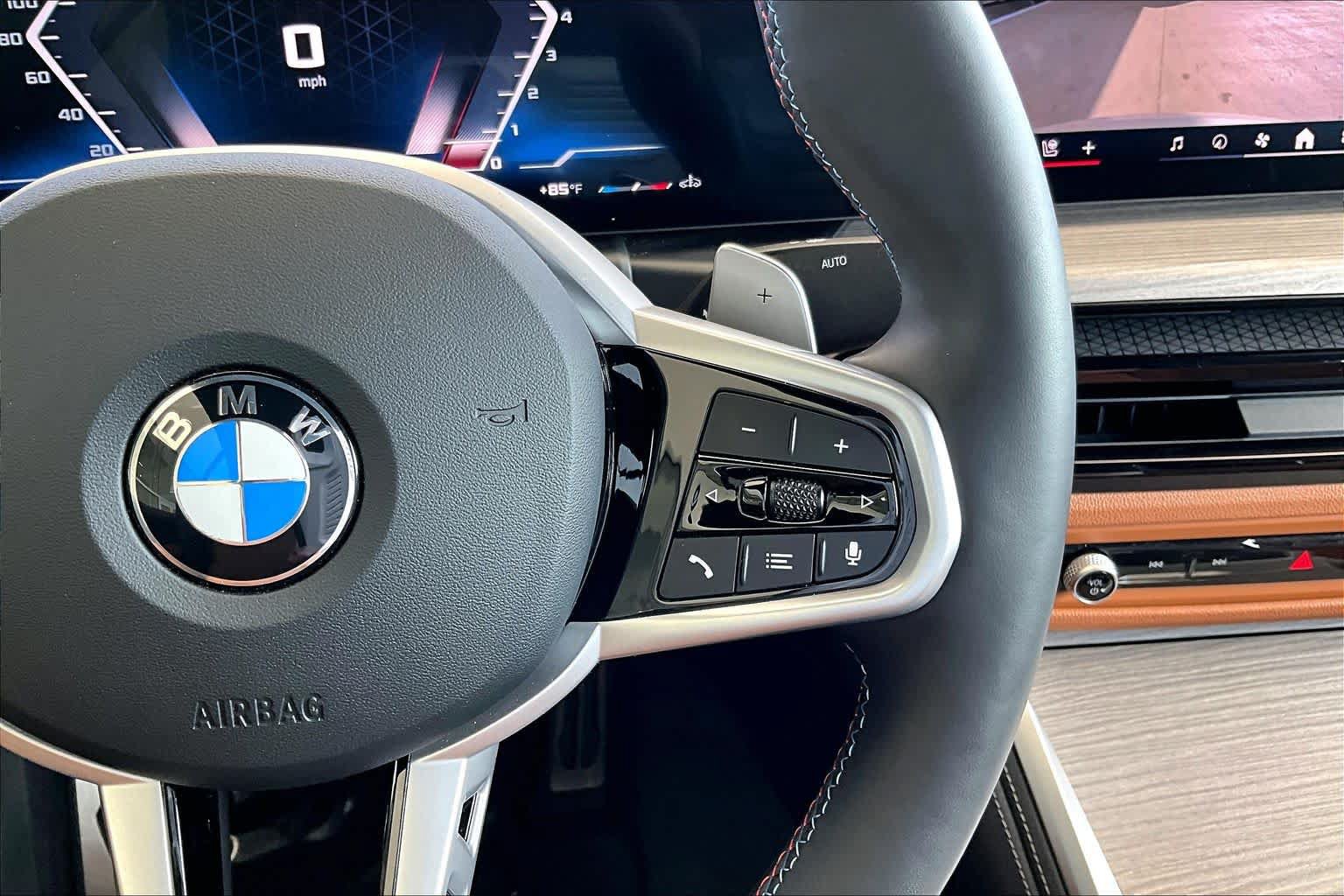 Used 2026 BMW M440i Convertible RWD image 17