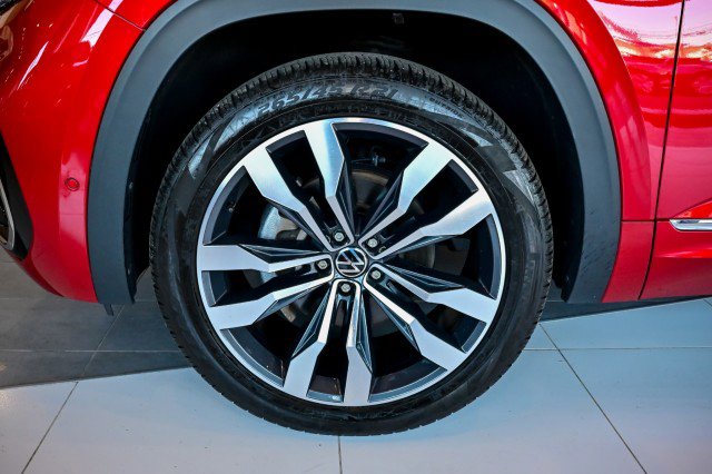 Used 2022 Volkswagen Atlas Cross Sport SEL Premium R-Line image 54