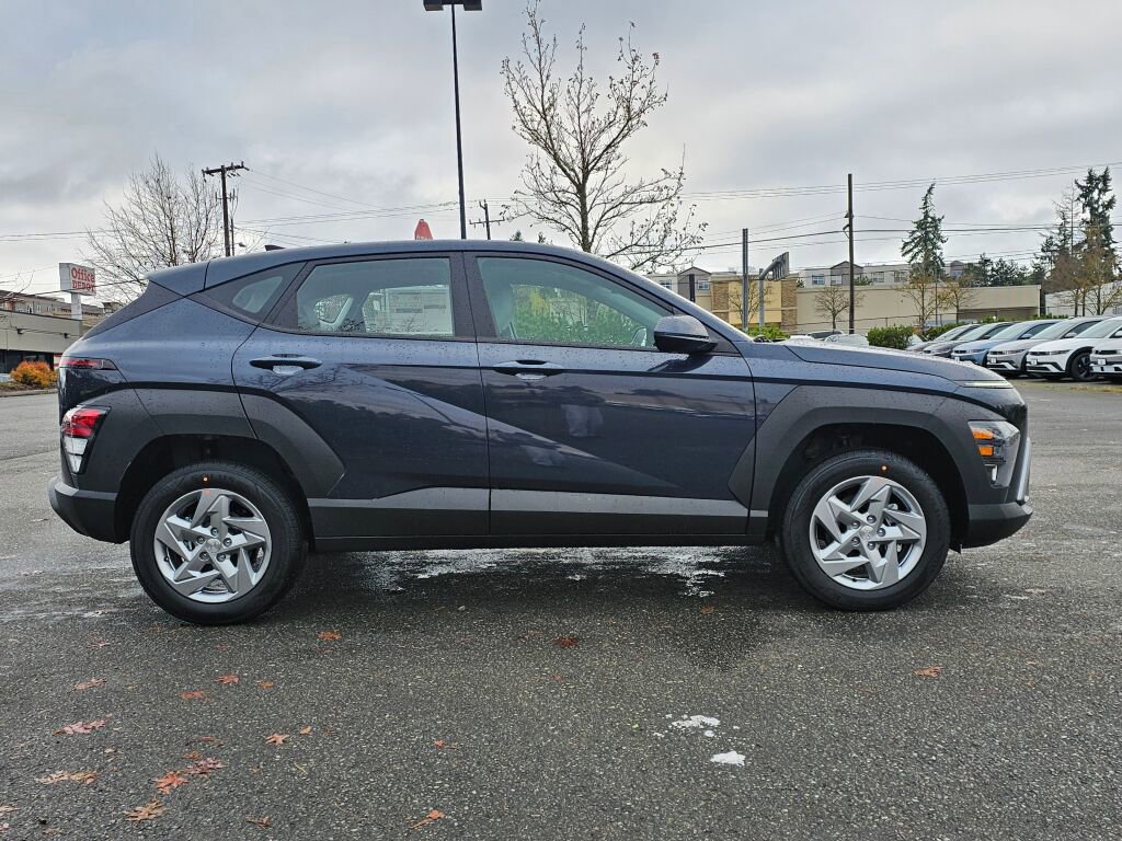 New 2026 Hyundai Kona SE image 8