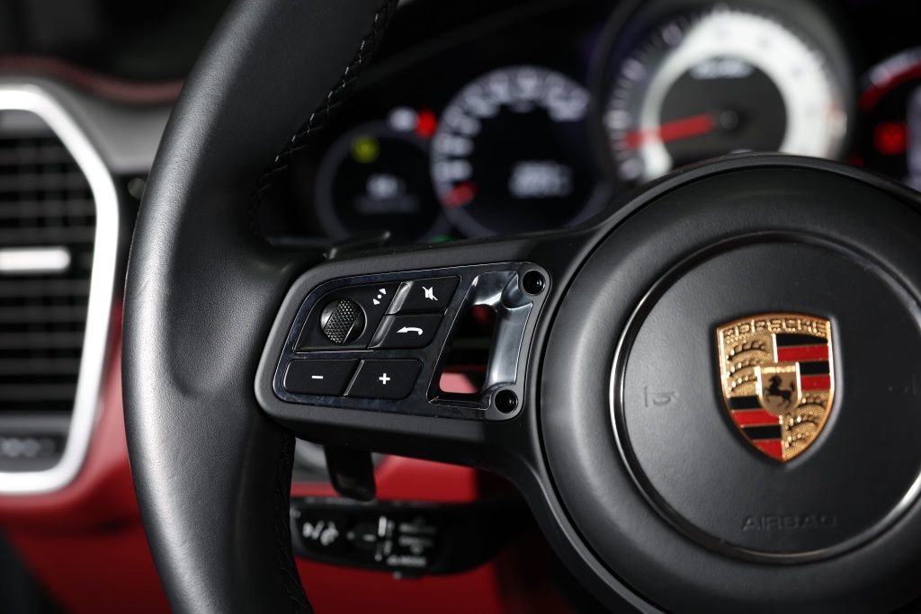 Used 2022 Porsche Cayenne Turbo image 37