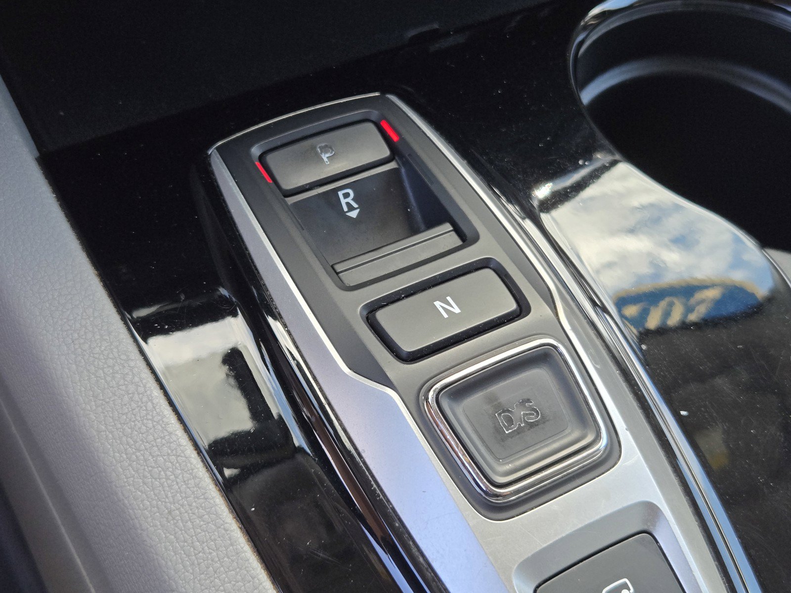 Used 2017 Honda Pilot Touring image 21