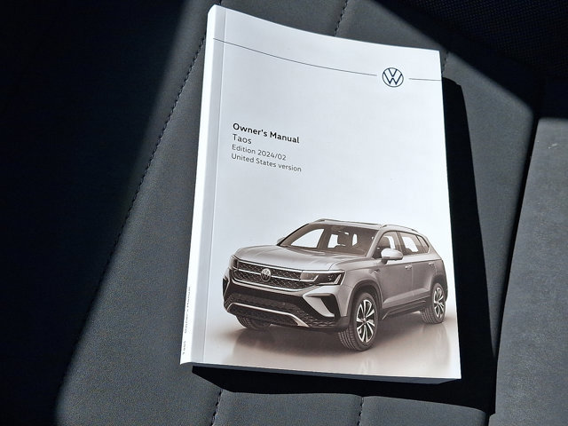 Used 2024 Volkswagen Taos SE AWD/4WD image 27