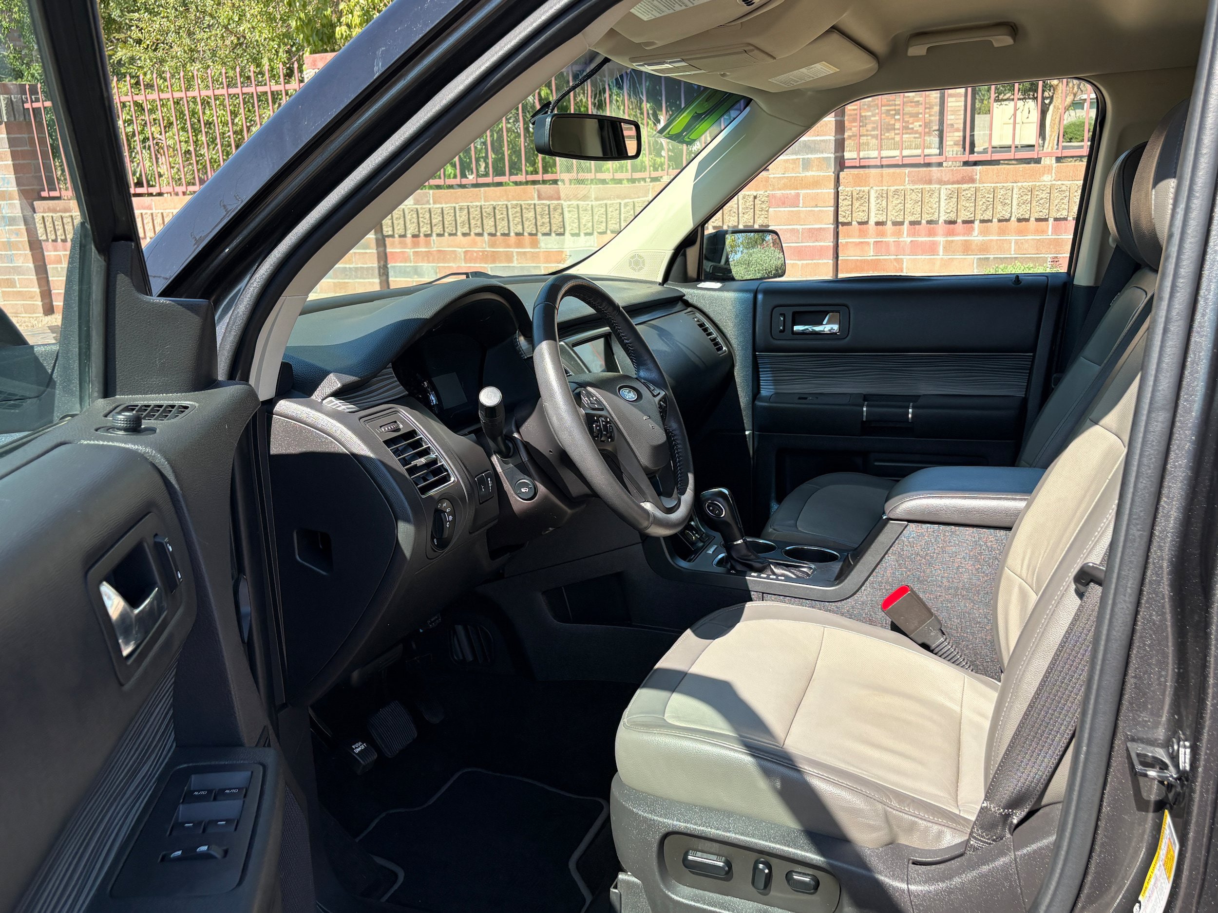 Used 2019 Ford Flex SEL w/ Equipment Group 202A FWD image 6