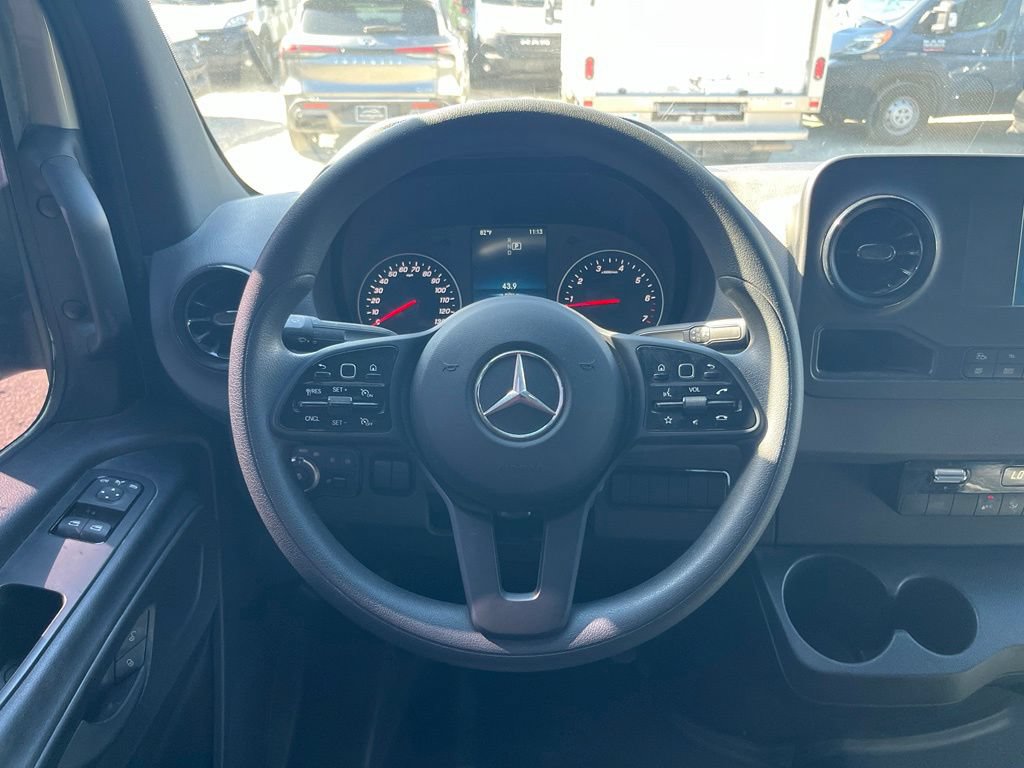 Used 2023 Mercedes-Benz Sprinter 2500 image 13