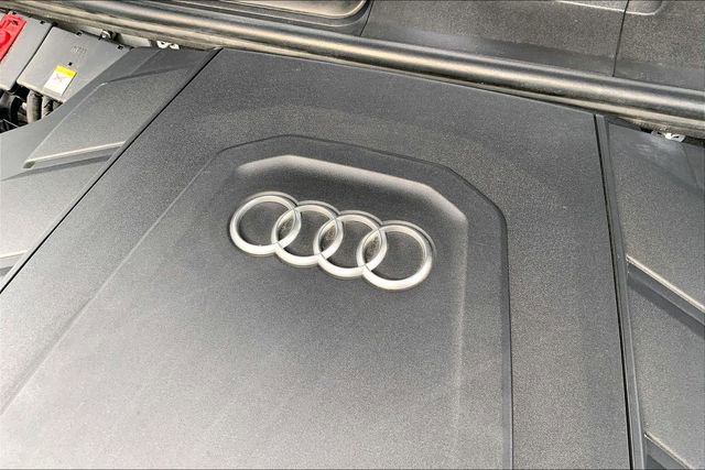 Used 2020 Audi Q7 3.0T Premium image 30