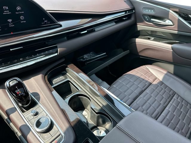 Used 2023 Cadillac Escalade ESV Premium Luxury Platinum AWD/4WD image 35