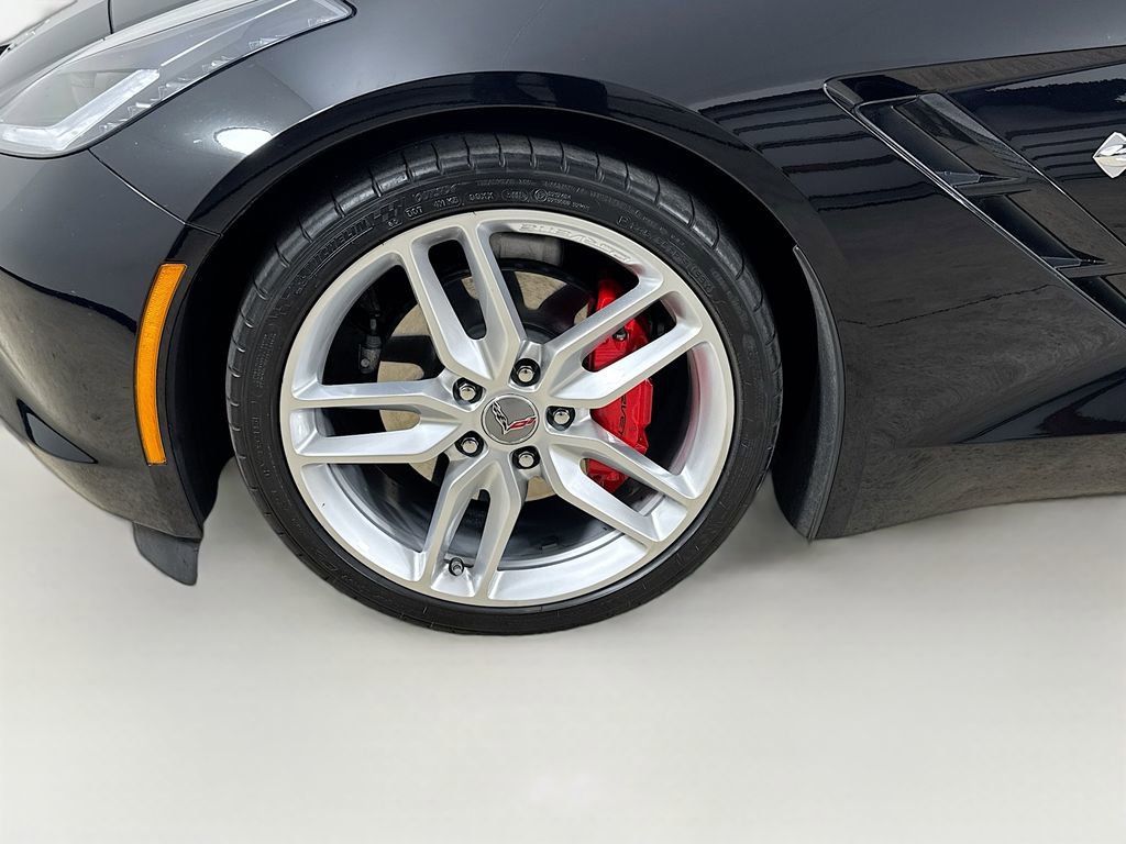 Used 2019 Chevrolet Corvette Stingray Coupe w/ 1LT RWD image 24