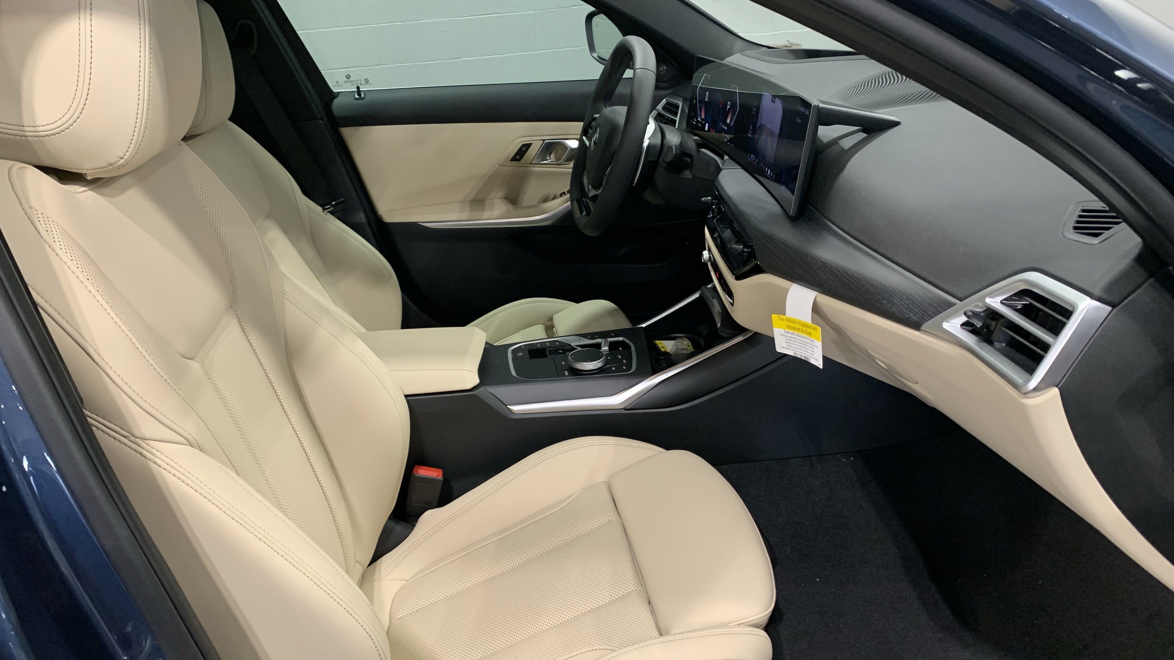 Used 2026 BMW 330i Sedan w/ Premium Package image 24