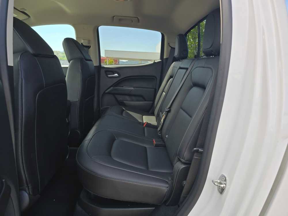 Used 2022 Chevrolet Colorado ZR2 AWD/4WD image 16