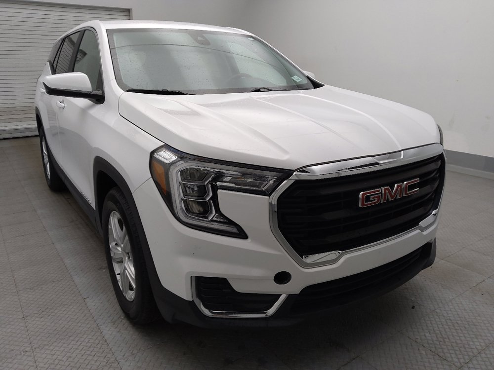 Used 2024 GMC Terrain SLE FWD image 13
