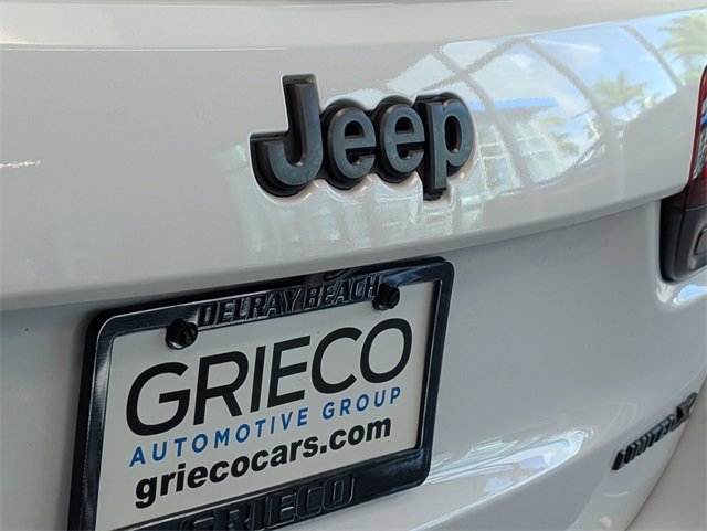 Used 2019 Jeep Grand Cherokee Limited X image 11
