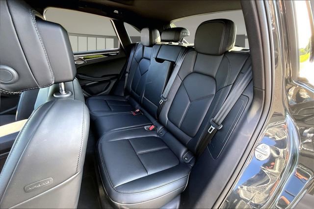 Used 2026 Porsche Macan AWD/4WD image 21