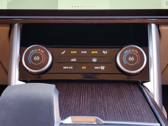 Used 2023 Land Rover Range Rover SE image 18