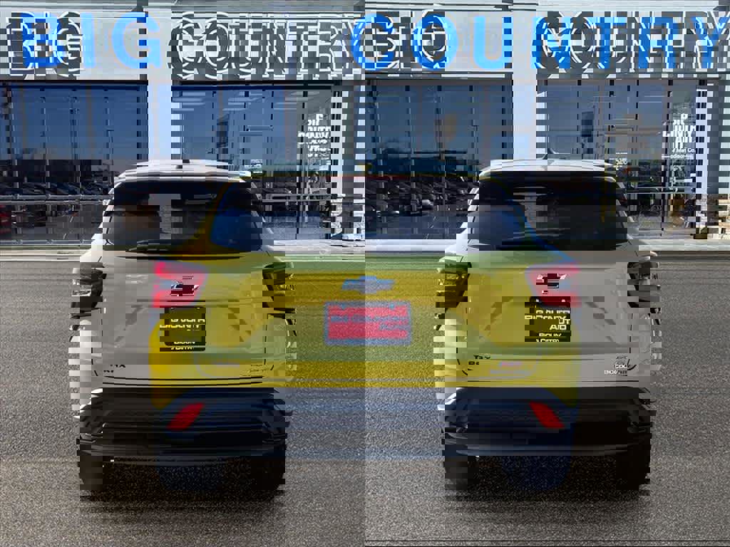 Used 2024 Chevrolet Trax RS image 4