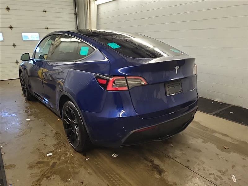 Used 2021 Tesla Model Y Long Range image 2