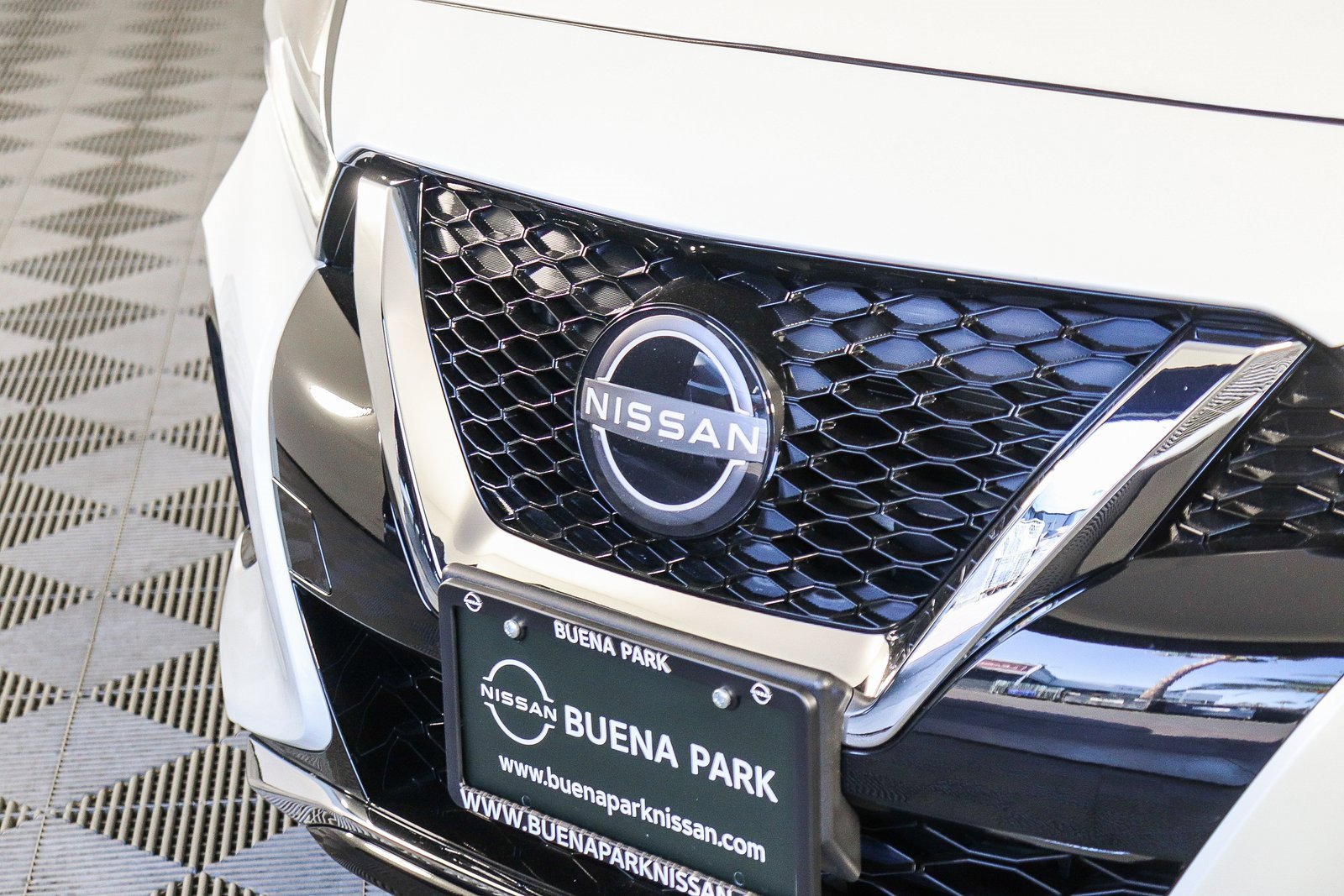 Used 2023 Nissan Maxima SV w/ Floor Mat Group image 5