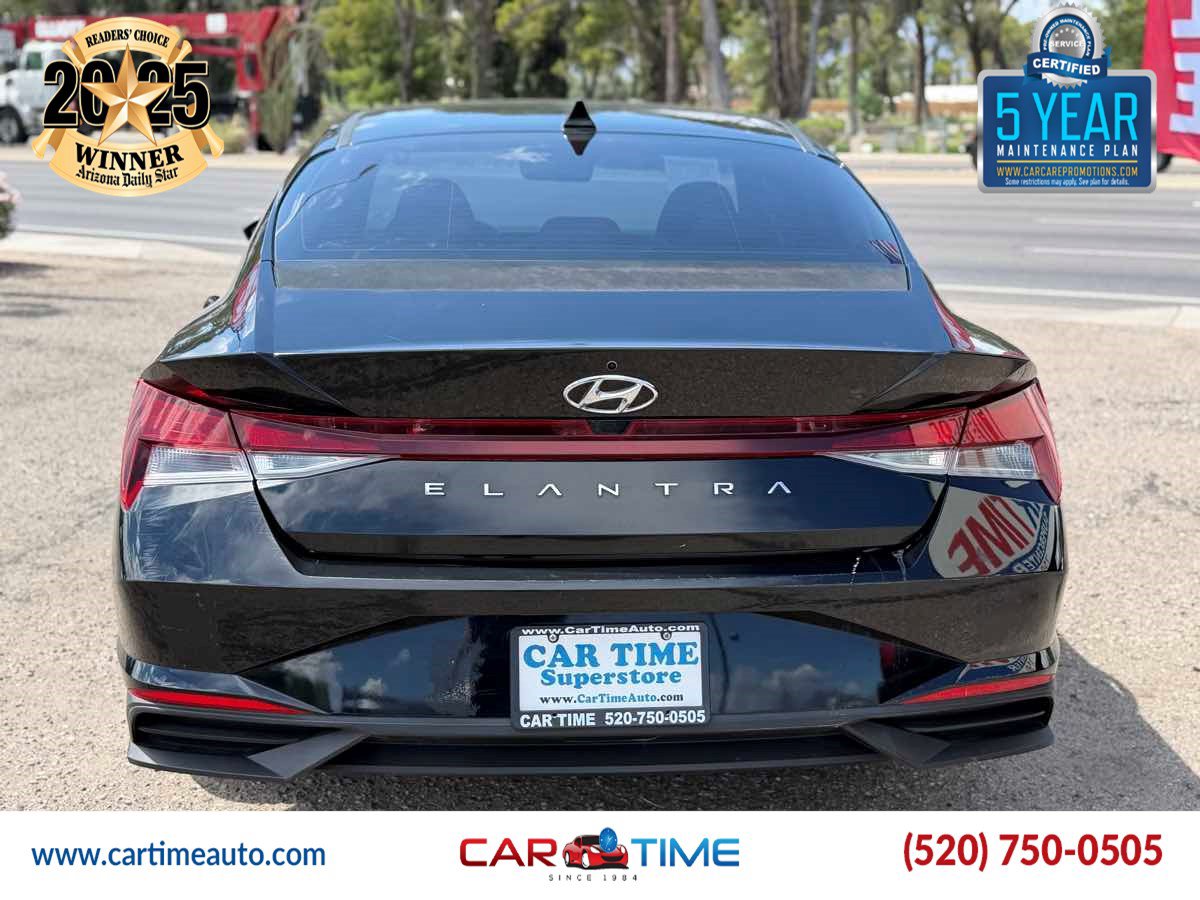 Used 2023 Hyundai Elantra SEL w/ Convenience Package FWD image 4