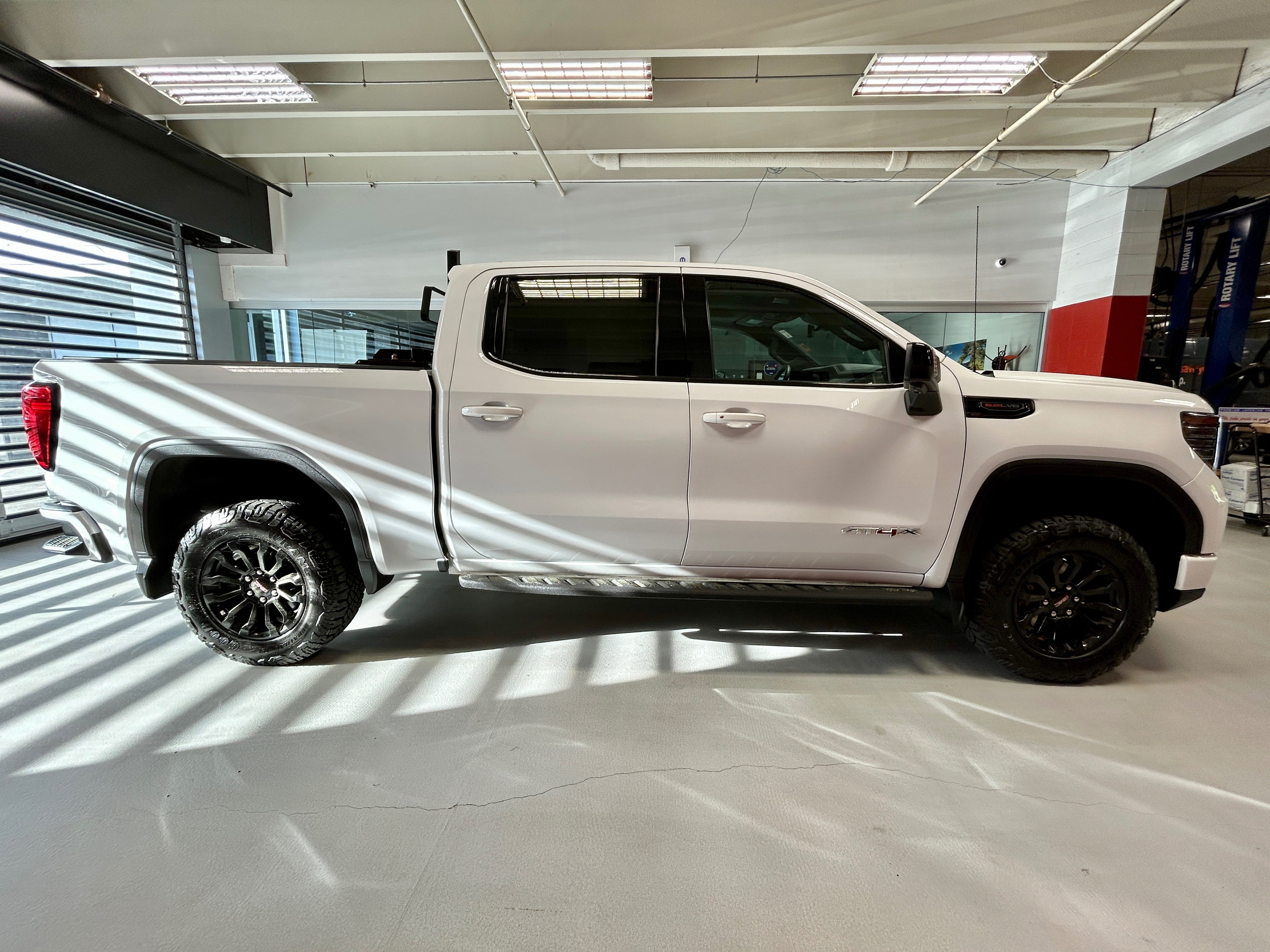 Used 2023 GMC Sierra 1500 AT4X AWD/4WD image 14