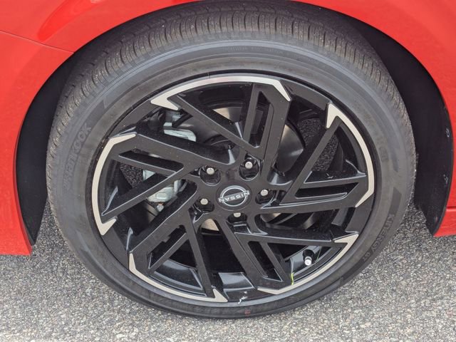 New 2026 Nissan Sentra SR w/ SR Premium Package FWD image 10