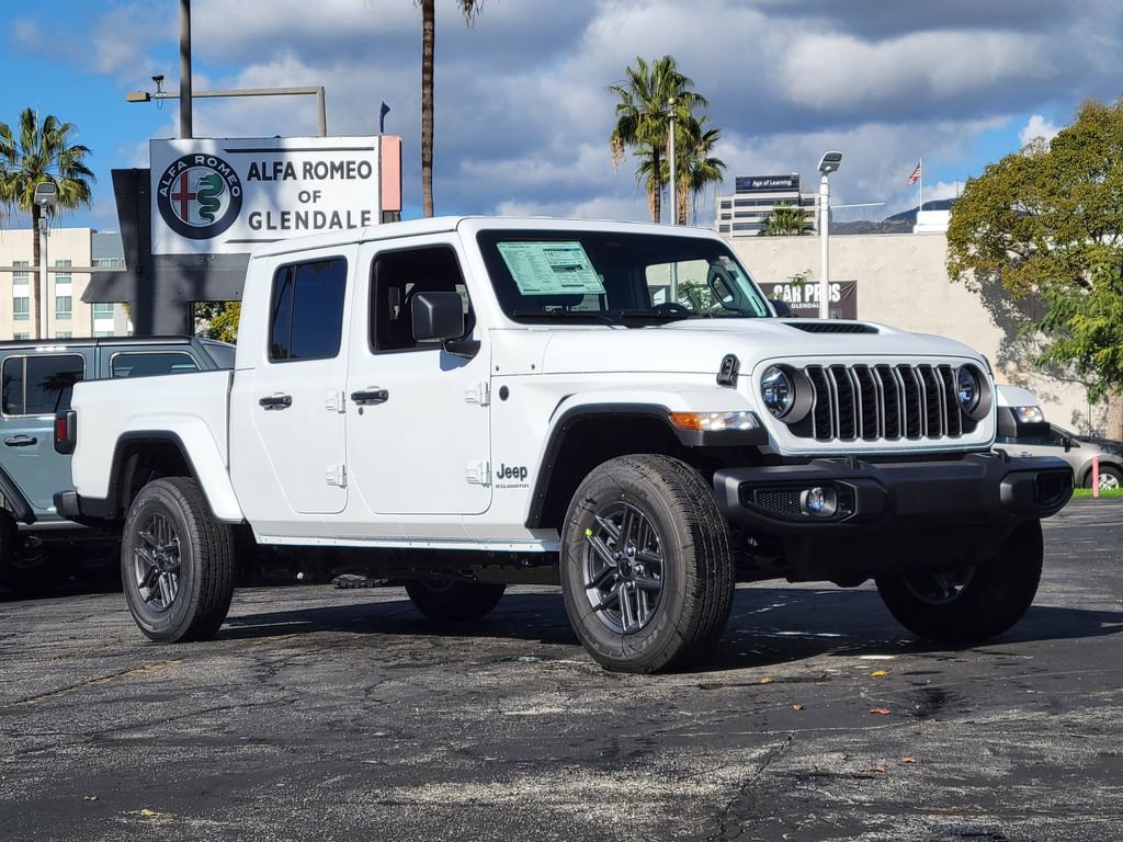 New 2026 Jeep Gladiator Sport AWD/4WD image 22