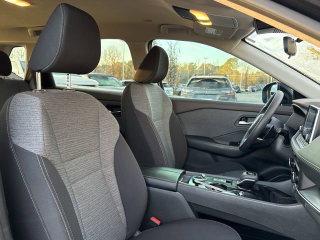 Used 2023 Nissan Rogue SV image 18