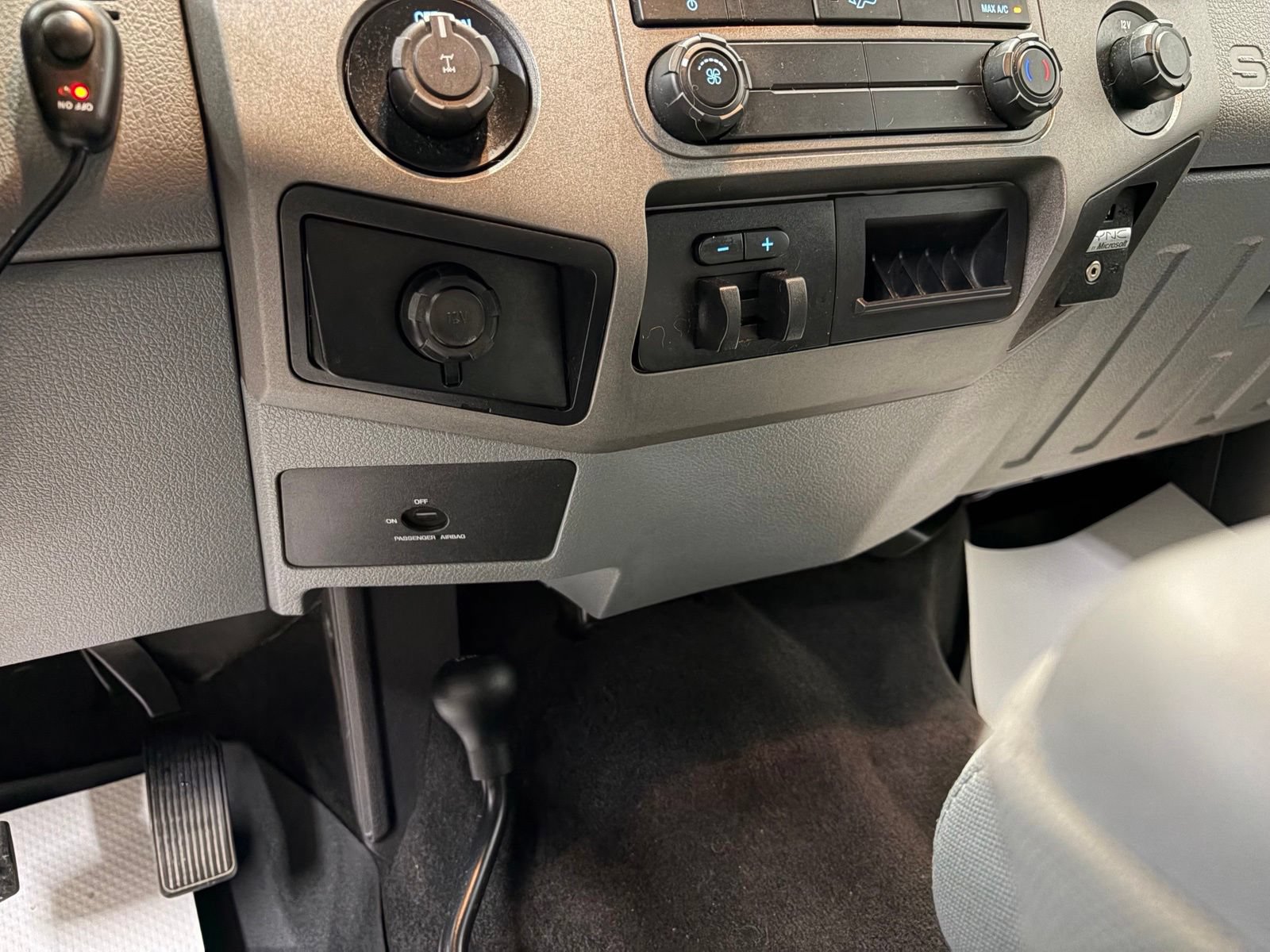 Used 2012 Ford F350 XLT w/ XLT Premium Pkg AWD/4WD image 19
