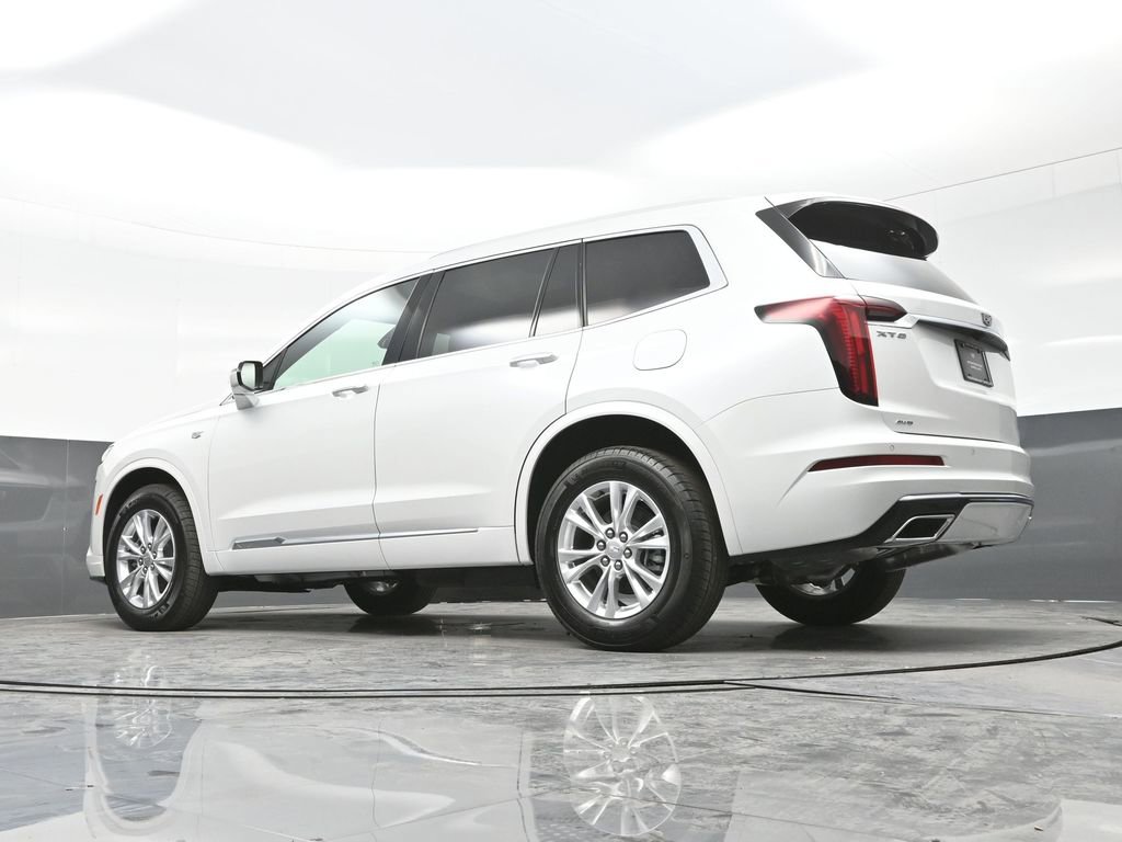 New 2025 Cadillac XT6 Luxury w/ LPO, Floor Liner Package AWD/4WD image 25