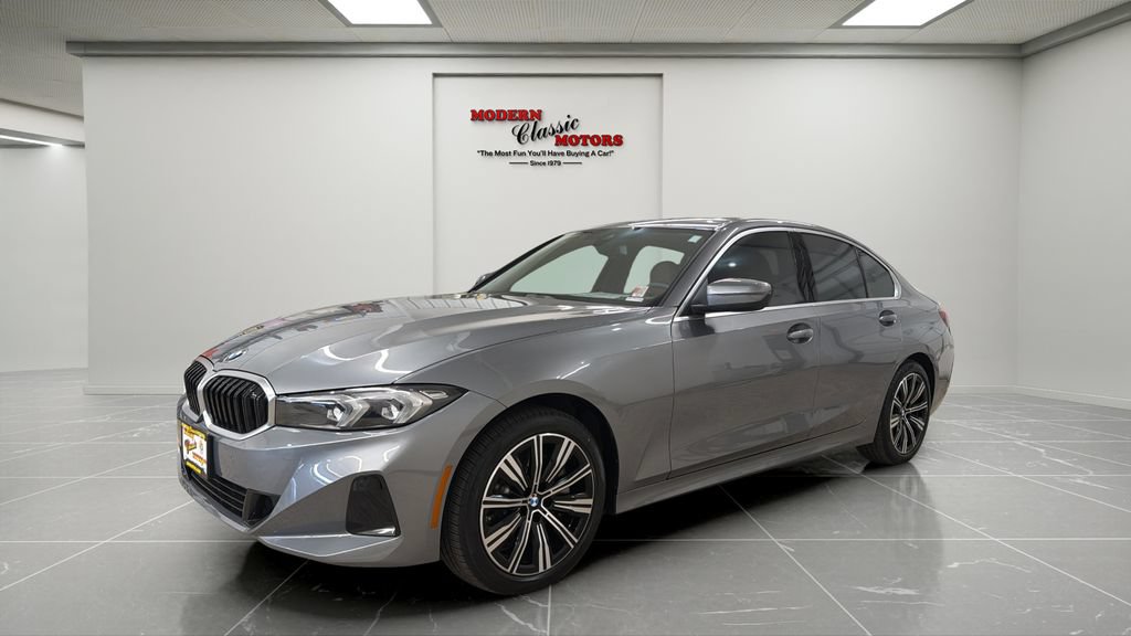 Used 2025 BMW 330i xDrive Sedan AWD/4WD image 1