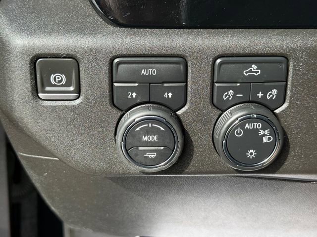 Used 2023 Chevrolet Silverado 1500 LT image 21